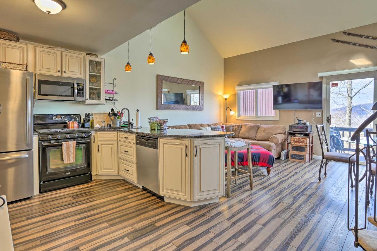 Mountain Creek Condo With Grill Walk To Lifts! Vernon Exterior photo