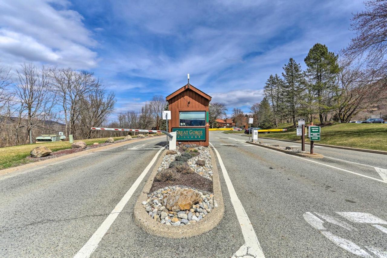 Mountain Creek Condo With Grill Walk To Lifts! Vernon Exterior photo